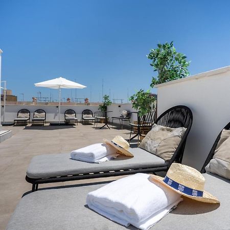 Limehome Sevilla Calle Torcuato Luca De Tena - Digital Access ภายนอก รูปภาพ