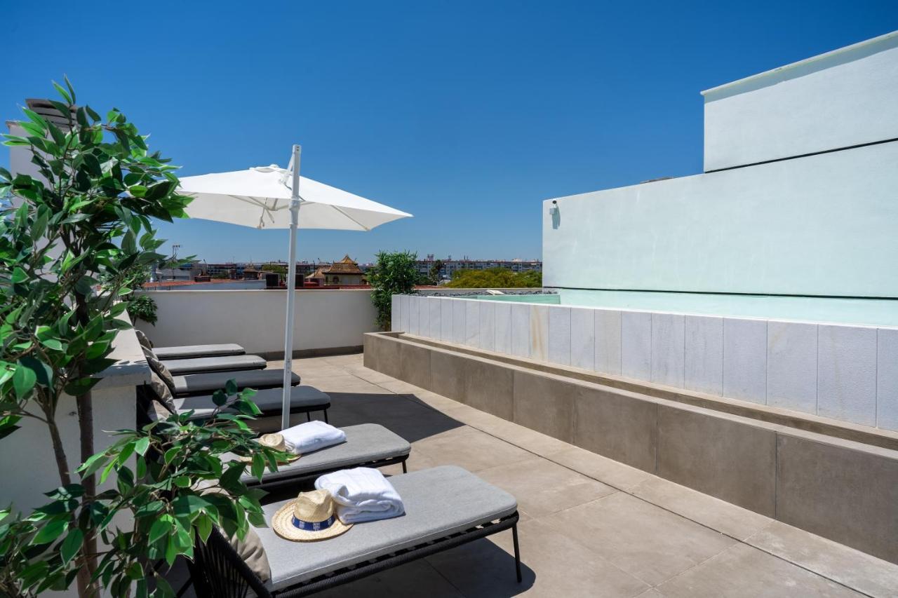 Limehome Sevilla Calle Torcuato Luca De Tena - Digital Access ภายนอก รูปภาพ