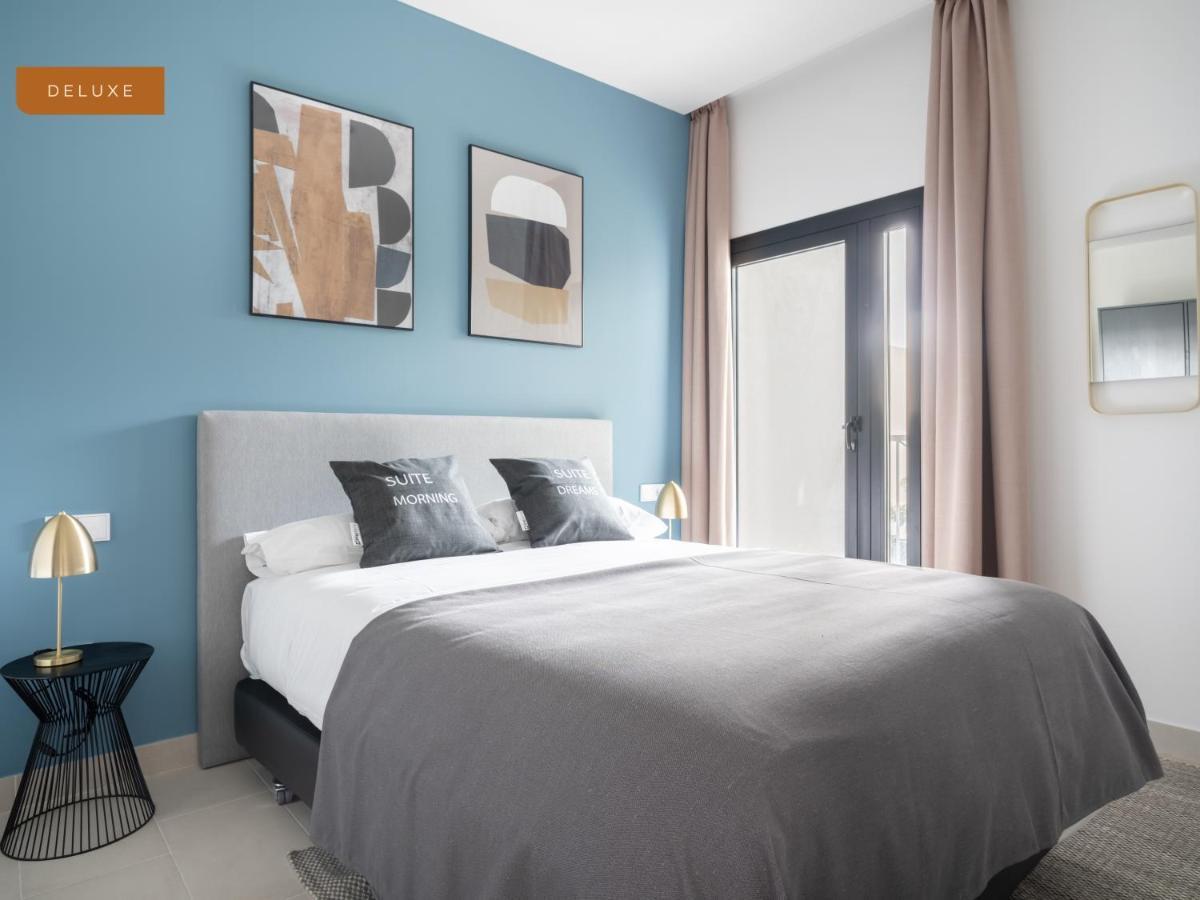 Limehome Sevilla Calle Torcuato Luca De Tena - Digital Access ภายนอก รูปภาพ