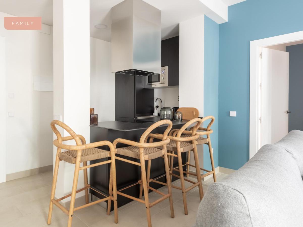 Limehome Sevilla Calle Torcuato Luca De Tena - Digital Access ภายนอก รูปภาพ