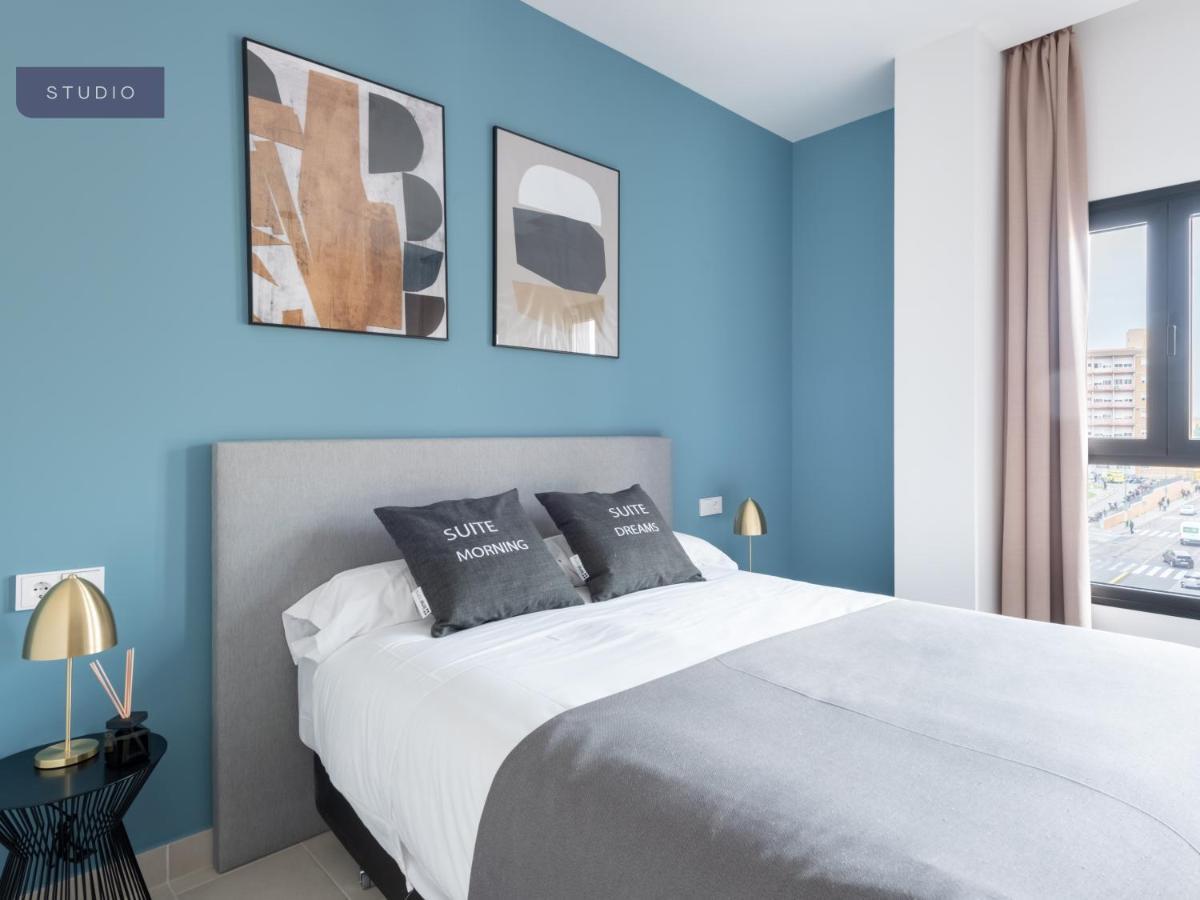 Limehome Sevilla Calle Torcuato Luca De Tena - Digital Access ภายนอก รูปภาพ